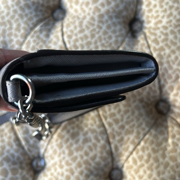 Michael Kors crossbody convertible - Picture 5 of 6